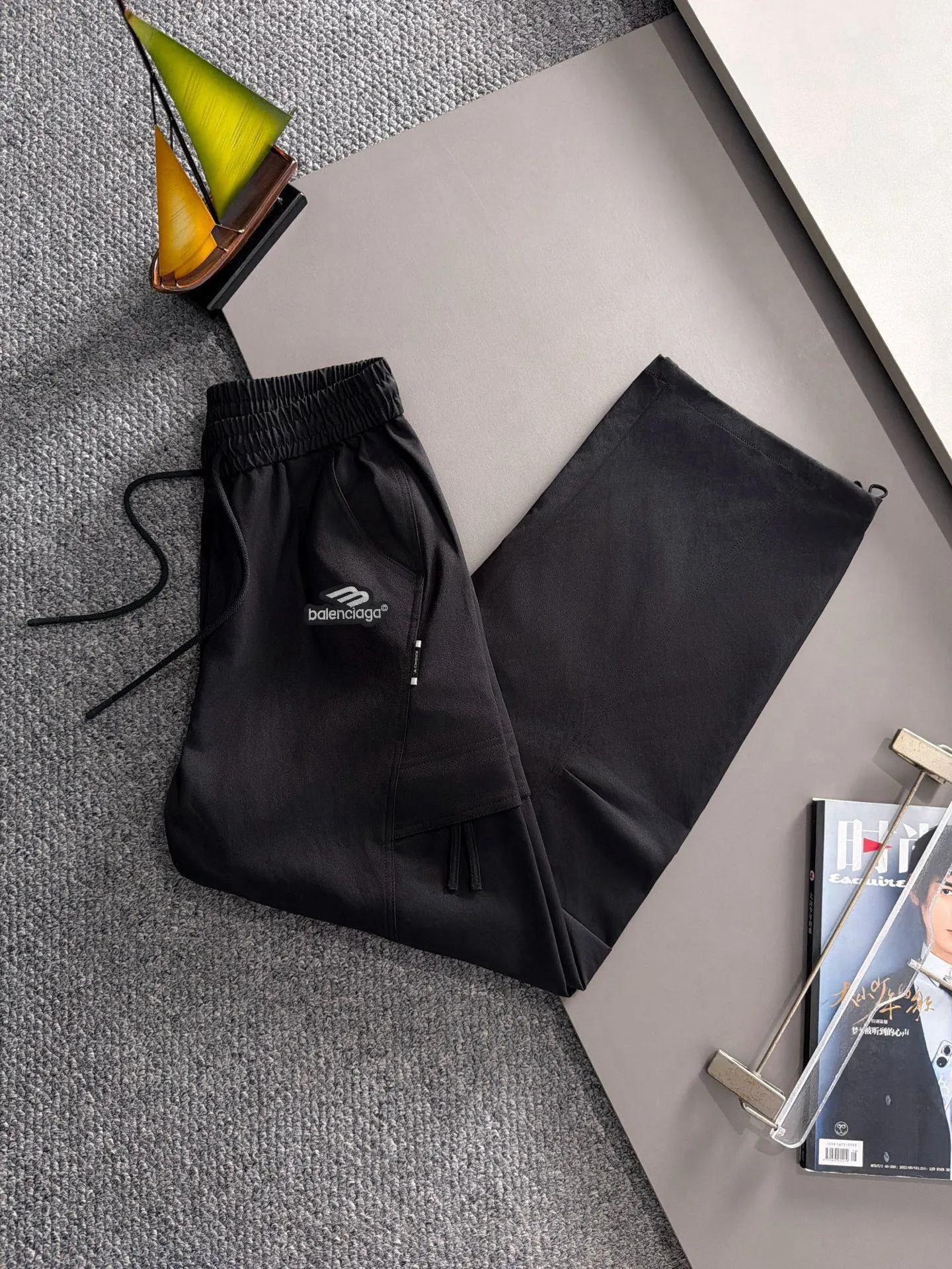 Paris 2026 spring summer New Arrival elastic casual pants, counter custom fabric Breathable high comfort, impeccable details, brand elements design concept, reflecting high quality. The hand feels delicate and soft! Casual cuts and awesome upper body! Sizes: M-4XL